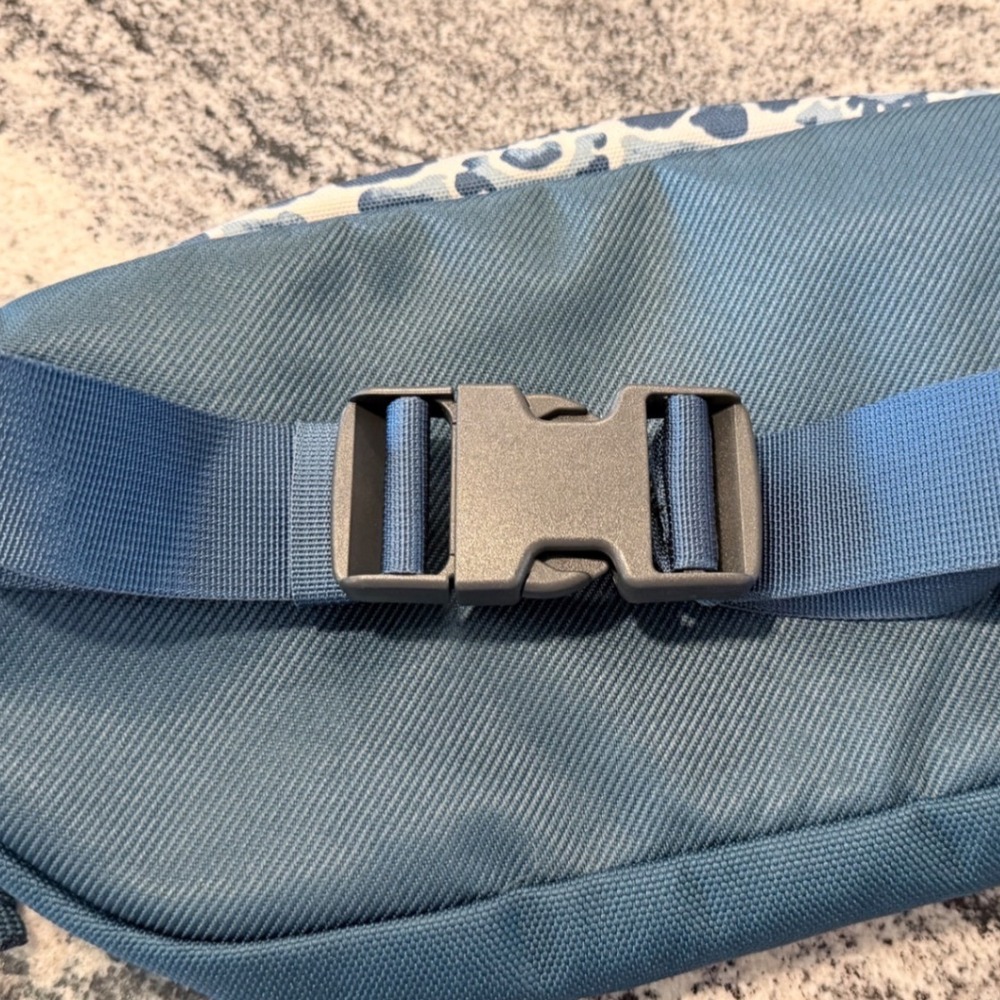 The North Face Berkeley Lumbar Pack Blue Floral Waist Bag Fanny Pack - Picture 9 of 9